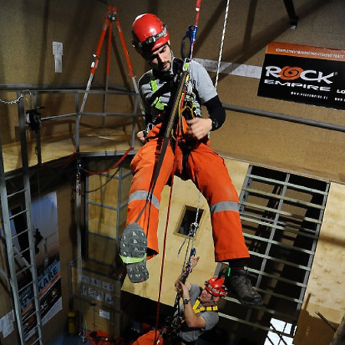 Z&aacute;chrann&eacute; složky a Polygony